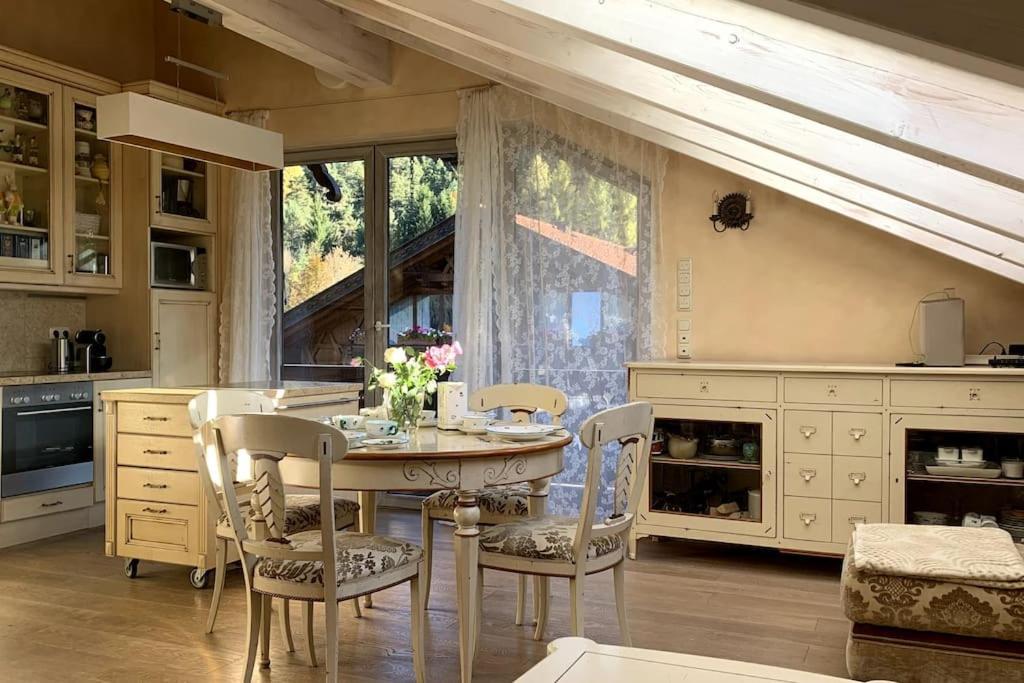 Garmisch Lux Apartment Mit Sauna Екстериор снимка